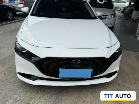 2021 Mazda 3 Axela 3