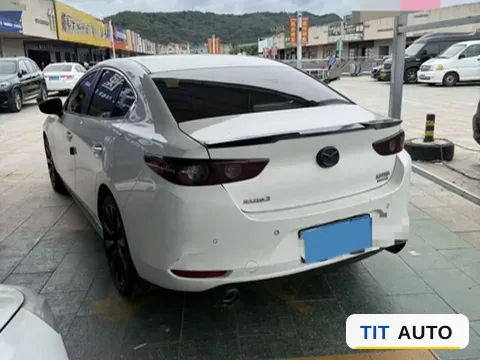 2021 Mazda 3 Axela 4
