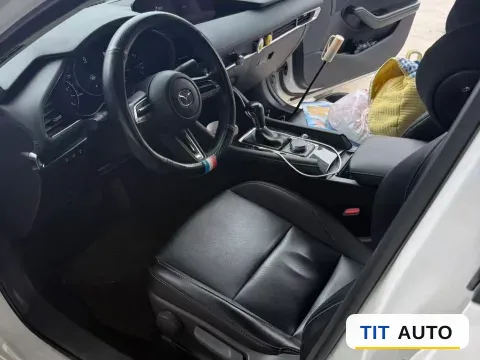 2021 Mazda 3 Axela 5