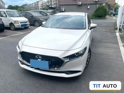 2022 Mazda 3 Axela