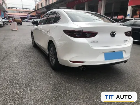 2020 Mazda 3 Axela 7