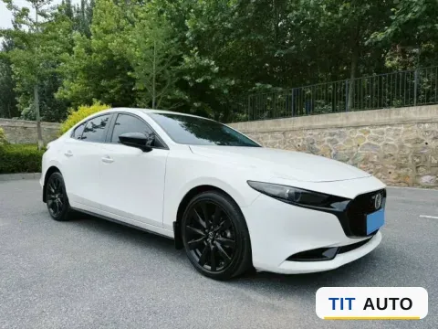 2022 Mazda 3 Axela 3