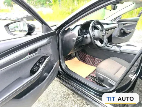 2020 Mazda 3 Axela 6