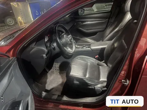 2021 Mazda 3 Axela 2
