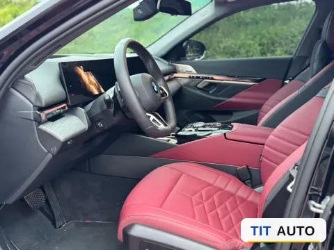 2025 BMW 5 Series 2
