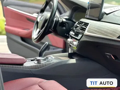 2021 BMW 5 Series 4