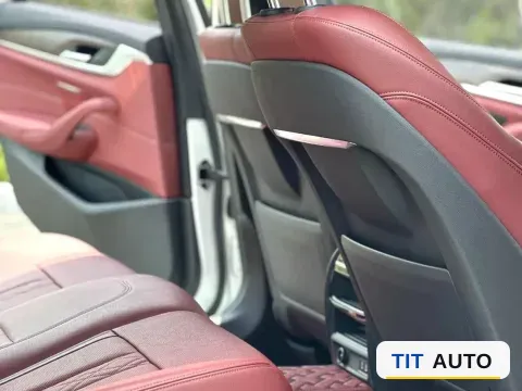 2021 BMW 5 Series 5