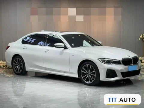 2022 BMW 3 Series 2