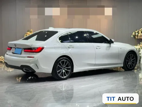 2022 BMW 3 Series 6
