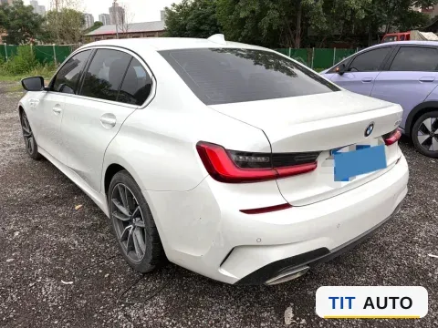 2021 BMW 3 Series 5