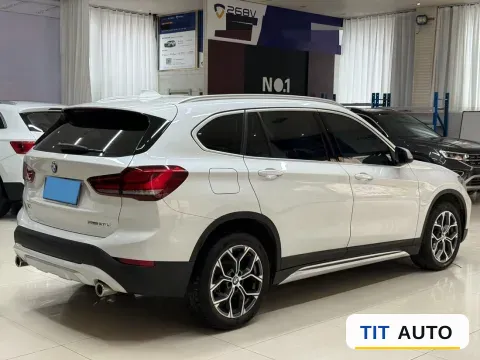 2022 BMW X1 4