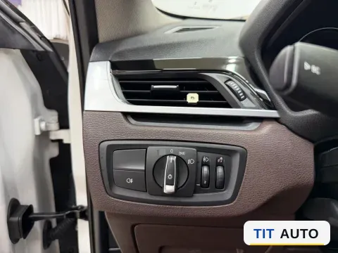 2022 BMW X1 9