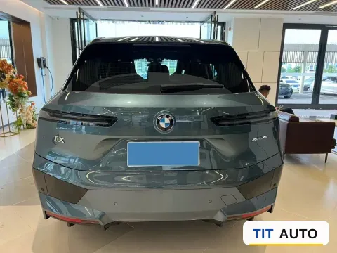 2023 BMW iX 7