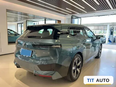2023 BMW iX 8