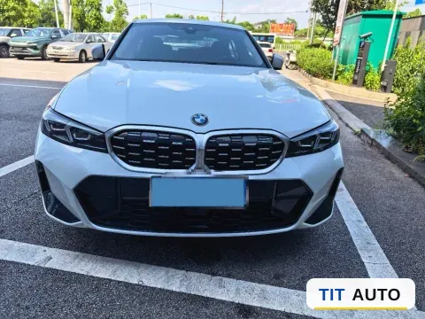 2025 BMW 3 Series 2