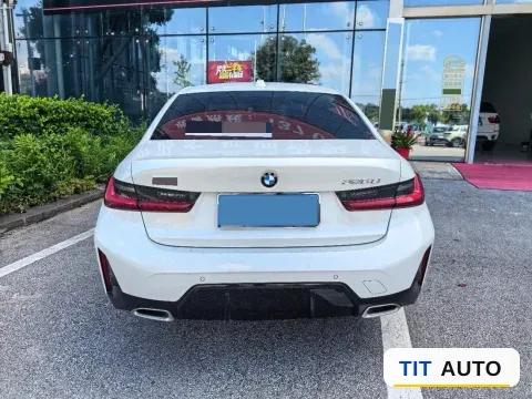 2025 BMW 3 Series 5