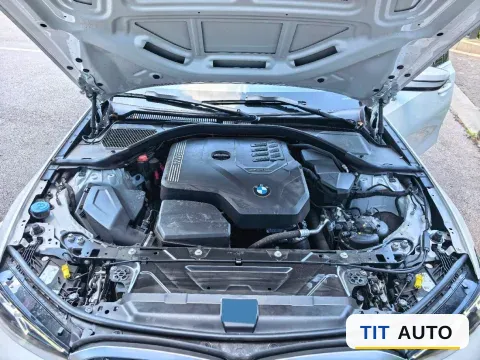 2025 BMW 3 Series 8
