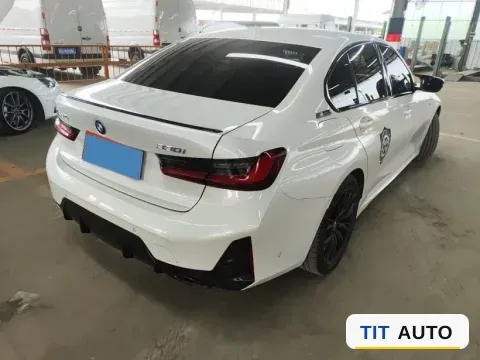 2023 BMW 3 Series 2