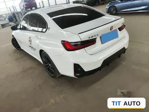 2023 BMW 3 Series 5