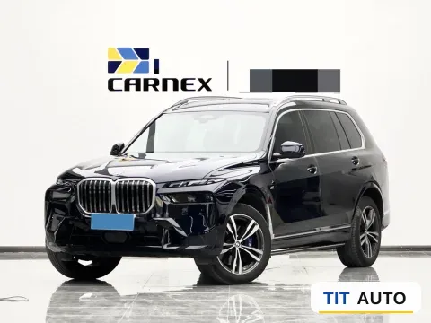 2023 BMW X7
