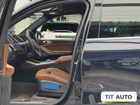 2023 BMW X7 6