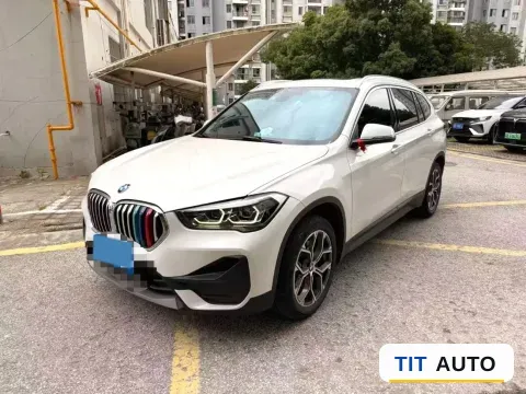 2022 BMW X1