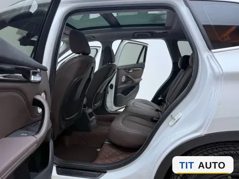 2021 BMW X1 11