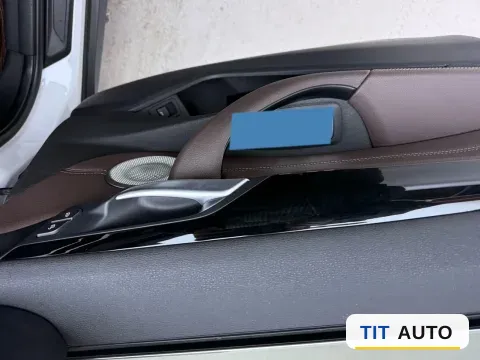 2021 BMW X1 4