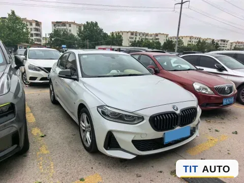 2021 BMW 1 Series 3