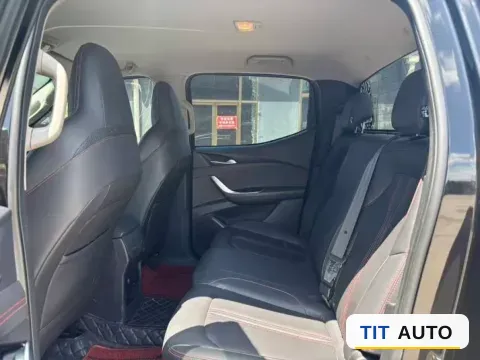 2021 MAXUS T90 8