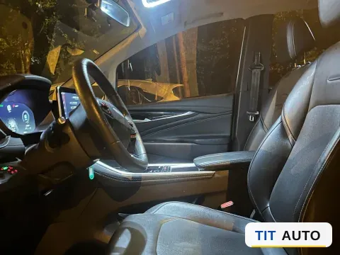 2022 MAXUS Euniq 5 4