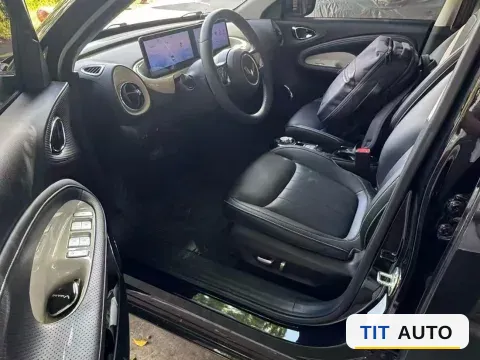 2023 WuLing BinGuo 3