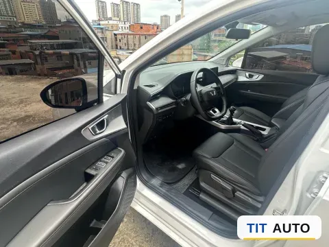 2022 WuLing JiaChen 2