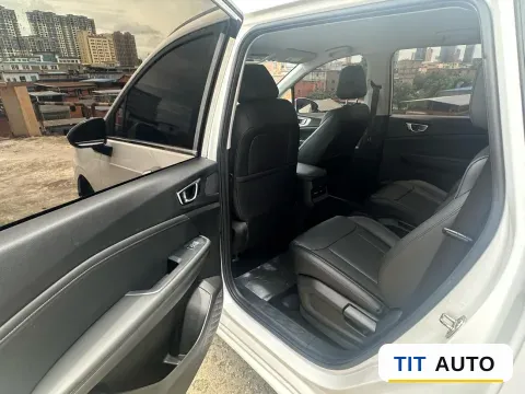 2022 WuLing JiaChen 3