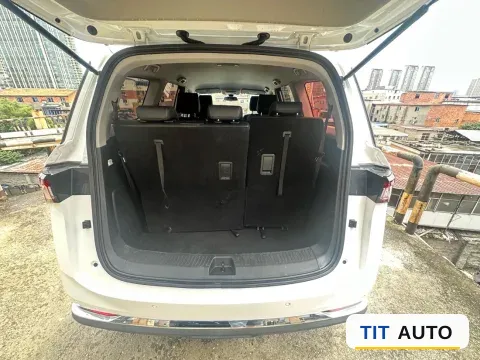 2022 WuLing JiaChen 8