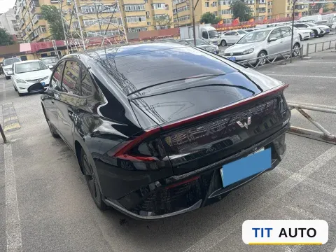 2023 WuLing Starlight 4