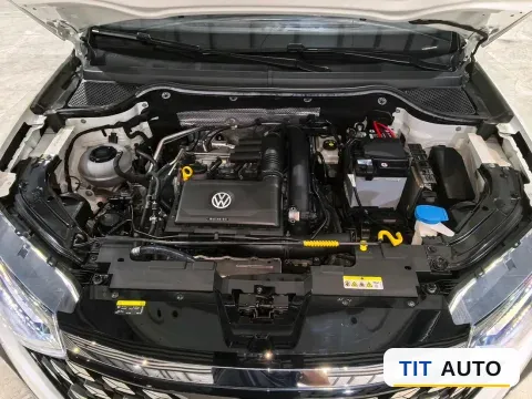 2022 Jetta VS5 8