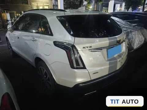 2022 Cadillac XT5 5