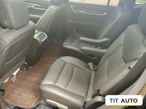 2022 Cadillac XT6 7