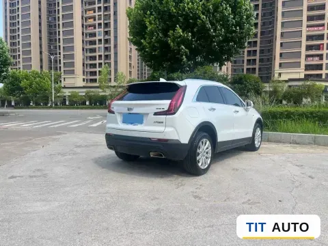 2022 Cadillac XT4 9