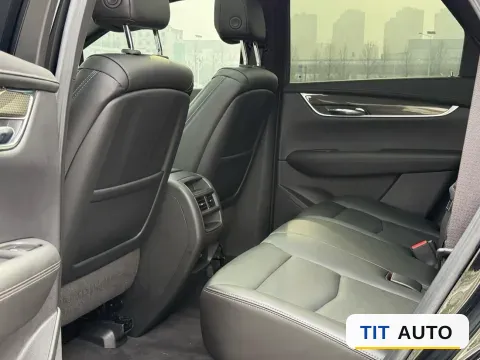 2022 Cadillac XT5 3