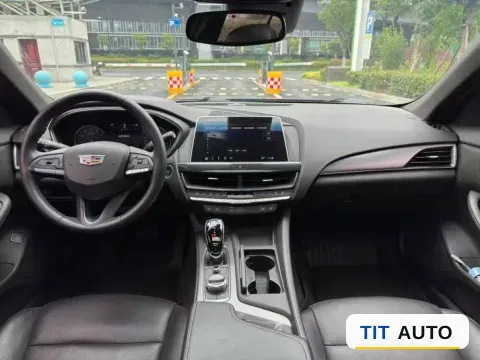 2022 Cadillac CT5 8