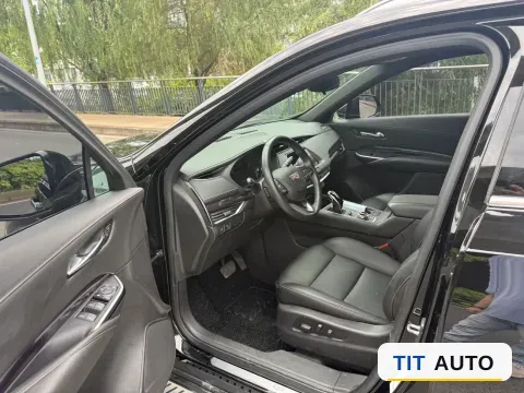 2021 Cadillac XT4 7