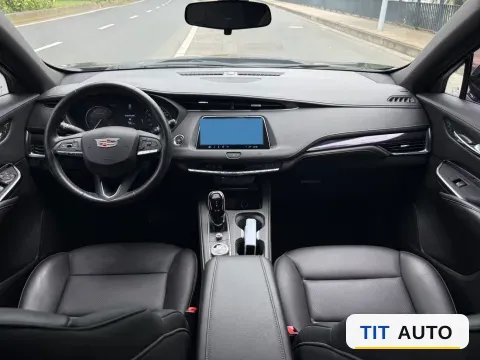 2021 Cadillac XT4 8
