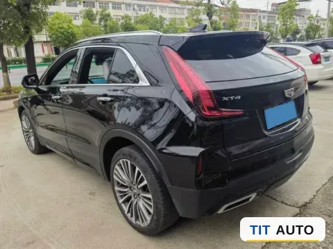 2024 Cadillac XT4 5