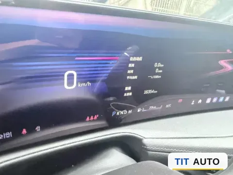 2023 Cadillac XT4 5