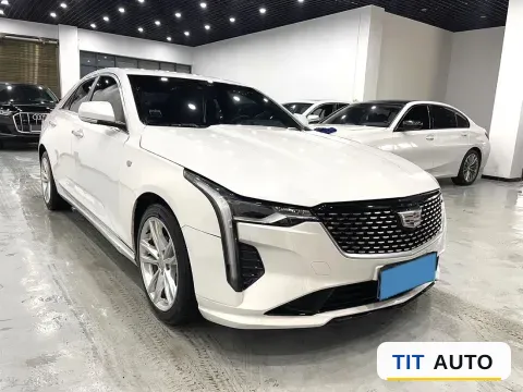 2023 Cadillac CT4 2