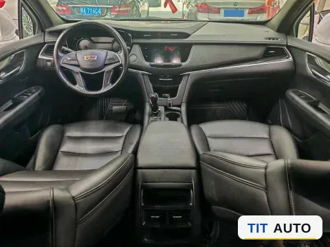 2021 Cadillac XT5 6