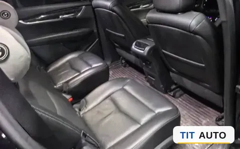 2021 Cadillac XT6 4