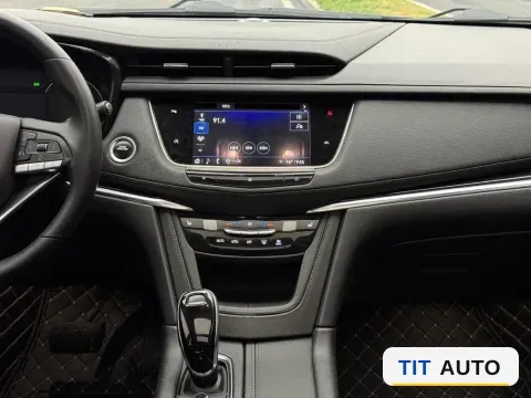2021 Cadillac XT6 11